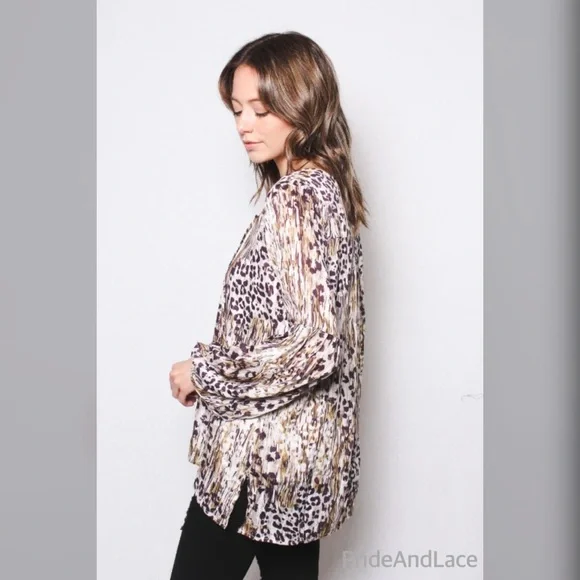 🆕 Long Sleeve Laced Up Leopard Printed Top with Lining - Picture 3 of 6